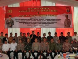 Kapolres Dan Ketua Bhayangkari Cabang Tulang Bawang Barat Lakukan Kunker Di Dua Polsek, Ini Kegiatannya